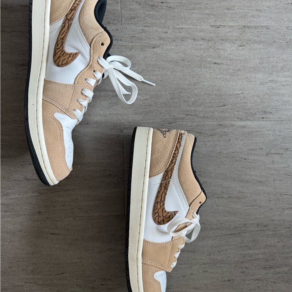 Jordan Women's Shoes in Tan and White